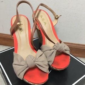 MIA Wedges